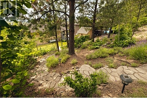 1068 Caledonia Way - Photo 31