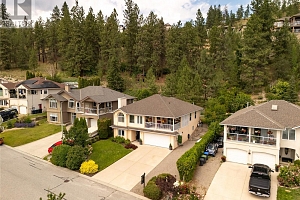 1068 Caledonia Way - Photo 38