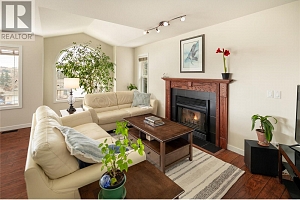 1068 Caledonia Way - Photo 4