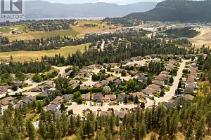 1068 Caledonia Way - Photo 42