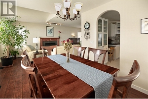 1068 Caledonia Way - Photo 5