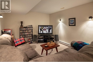 1068 Caledonia Way - Photo 58