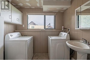 1121 Mountain View Road - Photo 33