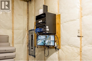 10058 Beacon Hill Drive - Photo 72