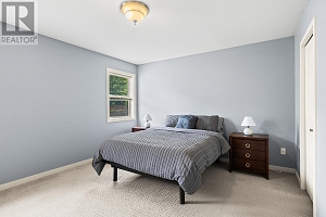 1520 Feedham Avenue - Photo 17