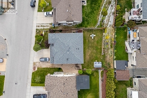 1520 Feedham Avenue - Photo 41
