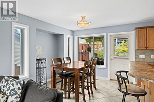 1520 Feedham Avenue - Photo 7