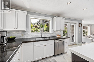 4841 Canyon Ridge Crescent - Photo 14