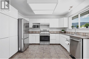 1149 Hudson Road - Photo 10