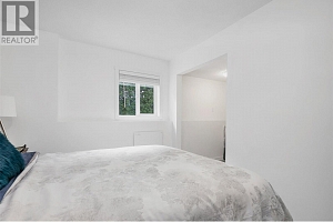 1149 Hudson Road - Photo 32