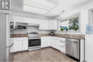 1149 Hudson Road - Photo 9