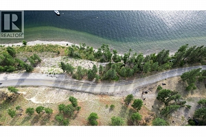 9775/9819 Okanagan Centre Road W - Photo 4