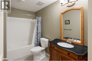 2464 SELKIRK Drive - Photo 28