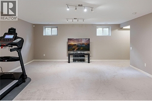 2464 SELKIRK Drive - Photo 30