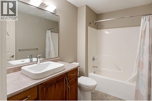 2464 SELKIRK Drive - Photo 35
