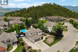 2464 SELKIRK Drive - Photo 44