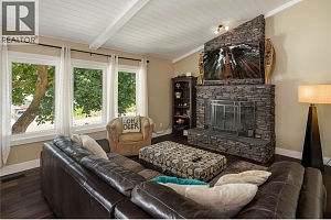 875 Hammer Avenue - Photo 2