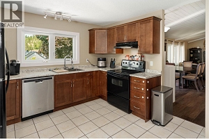 875 Hammer Avenue - Photo 7