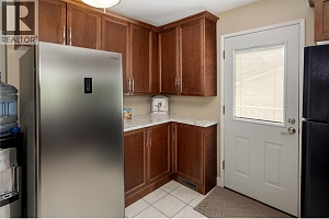 875 Hammer Avenue - Photo 9