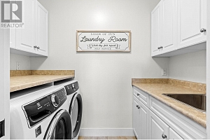 1441 Black Mountain Crescent - Photo 35