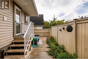 1945 Bowes Street - Photo 13