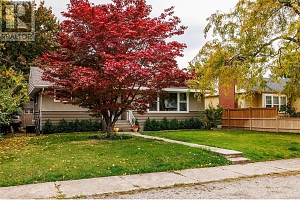 1945 Bowes Street - Photo 32