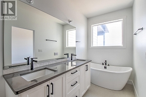 7735 OKANAGAN HILLS Boulevard Unit# 20 - Photo 15