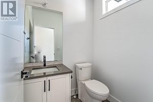 7735 OKANAGAN HILLS Boulevard Unit# 20 - Photo 17