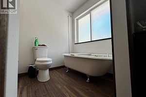 4350 33 Highway - Photo 20