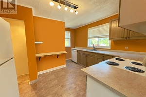 1802 31 Street - Photo 6