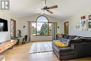1612 West Kelowna Road - Photo 3