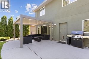 2111 Lillooet Crescent - Photo 25