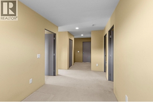 2111 Lillooet Crescent - Photo 40
