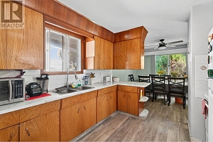 1287-1289 Lawrence Avenue - Photo 21