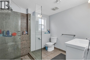855 Saucier Avenue - Photo 19