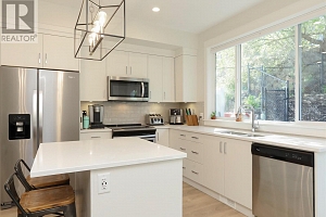 12840 Stillwater Court Unit# 19 - Photo 21