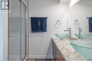 3445 Sidney Crescent - Photo 25