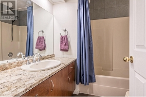 3445 Sidney Crescent - Photo 32