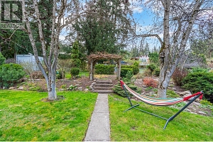 3445 Sidney Crescent - Photo 42