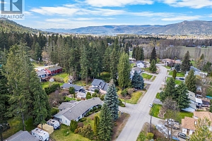 3445 Sidney Crescent - Photo 51