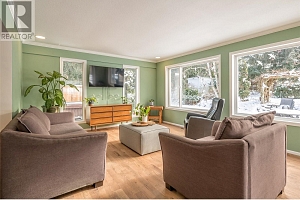 3445 Sidney Crescent - Photo 8