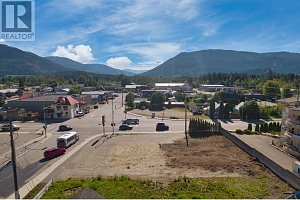 606 George Street - Photo 2