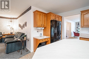 2595 Catherine Place Unit# 15 - Photo 9