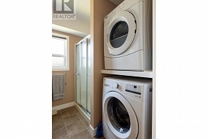 8000 Highland Road Unit# 12 - Photo 17