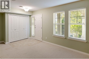 371 MCCARREN Avenue - Photo 31