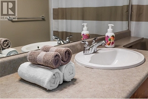 1093 Sunset Drive Unit# 105 - Photo 23