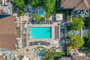 1093 Sunset Drive Unit# 105 - Photo 4