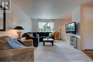 2745 Cameron Road - Photo 8