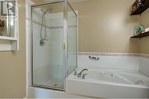 555 Houghton Road Unit# 203 - Photo 20