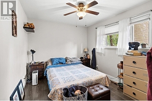 842 Walrod Street - Photo 20